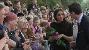 "Lo faccio io...": polemica sulla frase di Meghan nel giorno della morte della Regina