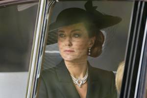 I segnali (nascosti) di Kate e Meghan al funerale della Regina