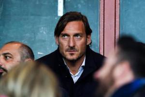 Nuccetelli sgancia la bomba: "Totti focoso, lei col mal di testa..."