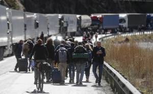 "Vietato lasciare Paese": Mosca prepara la stretta contro l'esodo