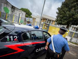 "Sangue sui vestiti". Fermato un bidello per l'omicidio del prof