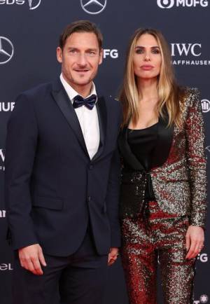 "Vuole 20mila euro per sé e 17 per i figli": salta l'accordo Blasi-Totti