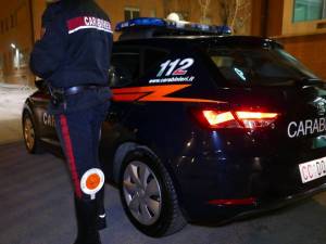 Una pattuglia dei carabinieri a Bologna