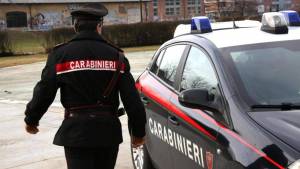 Una volante dei carabinieri (foto di repertorio)