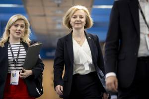 Retromarcia sul taglio delle tasse: la sconfitta politica di Liz Truss