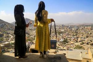 Stretta talebana: studio all'estero vietato alle ragazze