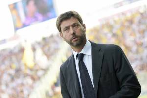 "Meglio fare un passo indietro": la lettera di Agnelli che spiega le dimissioni di massa nella Juventus