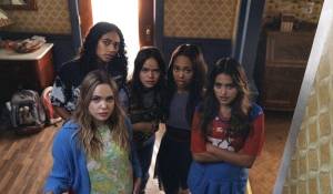 Ritornano le ragazze di Pretty Little Liars ma in versione horror. Ecco il "Peccato originale"