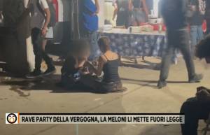 Droga, alcol e illegalità: le immagini del rave che smentiscono la sinistra