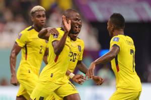 Tutto facile per l'Ecuador: la doppietta di Valencia decide la prima sfida del Mondiale