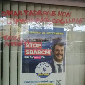 La sede della Lega vandalizzata a Firenze