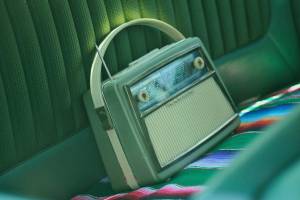 Per entrare nel futuro la radio deve cambiare musica