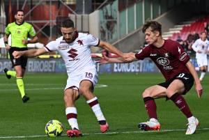 Domenica folle: Var al buio 30', vittorie buttate, scontri sulla A1