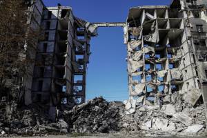 La corsa russa per ricostruire Mariupol e "sfrattare" Kiev