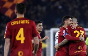 Saetta di Mancini, la Roma batte 1-0 una Juve sotto tono