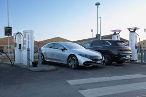 Oslo-Milano, andata e ritorno con le elettriche di Mercedes e la ricarica Ionity