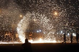 Iran in fiamme. Un capodanno di proteste. Scuole chiuse