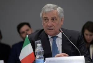 Tajani inchioda la Francia: "Chieda scusa, l'Italia pretende rispetto"