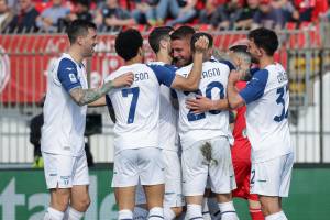 La Lazio passa 2-0 a Monza e consolida il 2° posto. A segno Pedro e Milinkovic-Savic