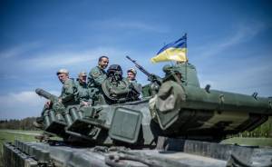 Tank, jet e addestramento: come si muove la Nato intorno all'Ucraina