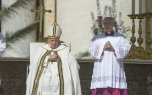 "Arrivi la luce della Pasqua sul popolo russo". La benedizione Urbi et Orbi del Papa