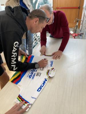 Un Ghisallo "mondiale" con la maglia di Ballan