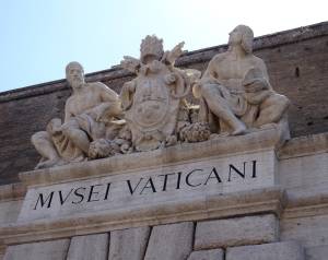 La class-action dei lavoratori del Vaticano: "Un solo giorno di permesso per la nascita dei figli"