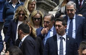 Il dolore di destra e Pd. Atto di riconciliazione ai funerali di Augello