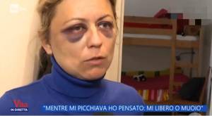 "Ho pensato di morire". Il racconto choc della donna aggredita in casa