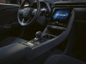 Lexus LBX - Guarda le foto dell'anteprima 