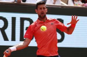 Troppo Nole per Sinner In 3 set svanisce il sogno della prima finale Slam