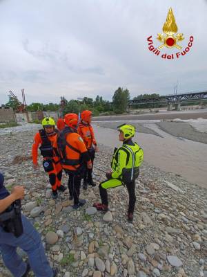 Scomparso nel fiume Secchia per un video: in corso le ricerche di Yahya