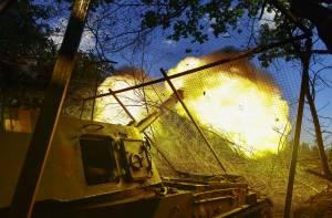 Assalto a Bakhmut: Kiev tenta lo sfondamento nel "tritacarne" del Donbass