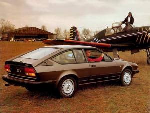 Alfa Romeo GTV6, guarda la gallery