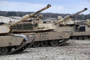 Gli Abrams Usa sbarcano in Europa: scatta il riarmo che sfida Putin