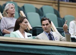 La megavilla di Federer blocca il passaggio al lago: paesino svizzero in rivolta