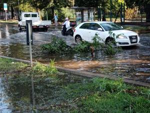 Meteo, attenzione: cambia tutto. Dal caldo estremo ai super temporali: cosa succede ora