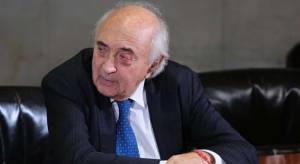 Ferlaino in ospedale: "Sono caduto...". Paura per l'ex presidente del Napoli