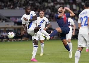 L'Inter ribalta il Psg (2-1): Sensi regala la vittoria ai nerazzurri