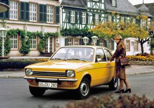 Opel Kadett, l’auto dai mille talenti compie 50 anni 