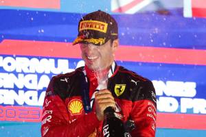 Sainz e la prima vittoria in Ferrari da "Smooth Operator": ecco cosa significa