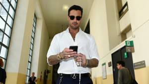 Fabrizio Corona libero, fine pena anticipato per l'ex re dei paparazzi