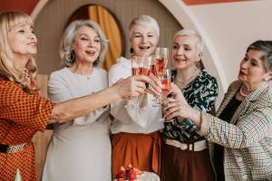 Cosa regalare a una donna che va in pensione: 5 idee