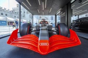 Il binomio dei quattro anelli: innovazione e bellezza. Presentata a Trento la Audi F1 Showcar