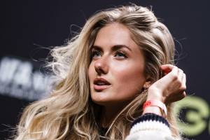 Alica Schmidt, chi è l'atleta più famosa su TikTok che nello sport