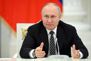 "Si candiderà alle prossime elezioni": qual è l'obiettivo di Putin