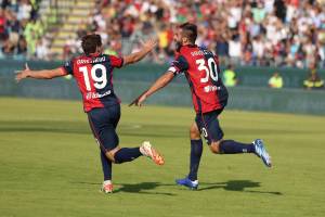 Il Cagliari ribalta Frosinone: qual è il nuovo primato della serie A