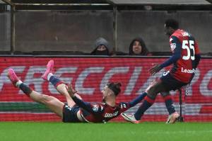 Il Genoa batte (di misura) l'Hellas Verona e inguaia Baroni: decide un gol di Dragusin