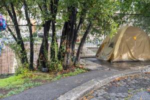 Roma, degrado vicino al Colosseo