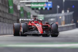 F1, a Las Vegas è dominio Ferrari. Pole position per Leclerc